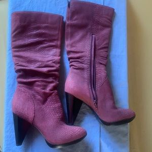 Carlos Santana suede knee boots in burgundy, size 7,5 m
